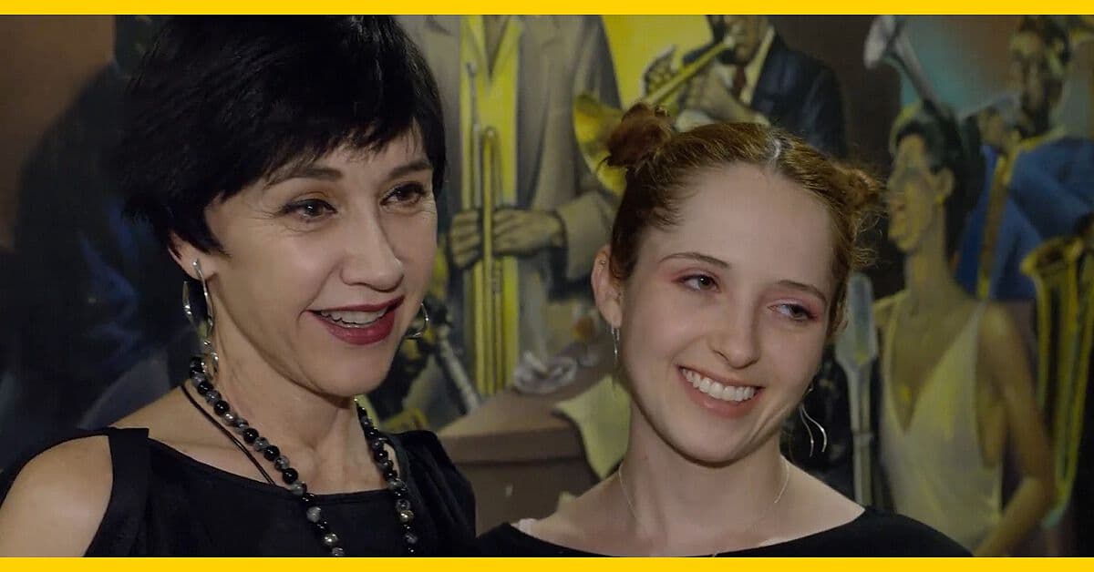 Hija de Susana Zabaleta regresa de Londres para verla y debutar en teatro