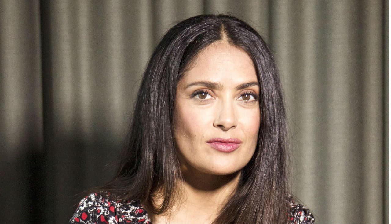 ‘Ya estoy harta’: Salma Hayek comparte un video haciéndose muchas pruebas covid-19