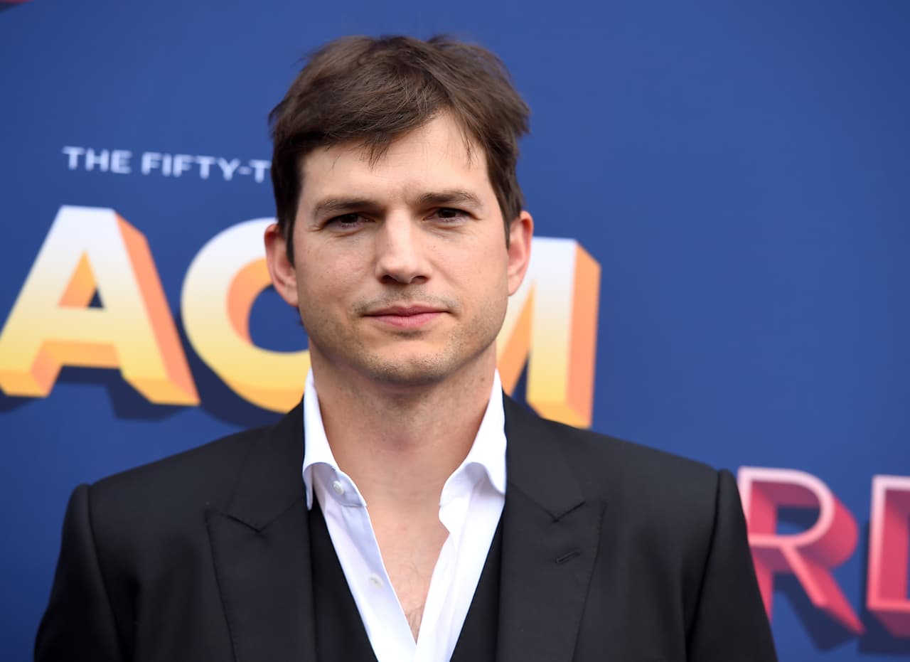 Ashton Kutcher arrive at the 53rd annual Academy of Country Music Awards at the MGM Grand Garden Arena on Sunday, April 15, 2018, in Las Vegas. (Photo by Jordan Strauss/Invision/AP)