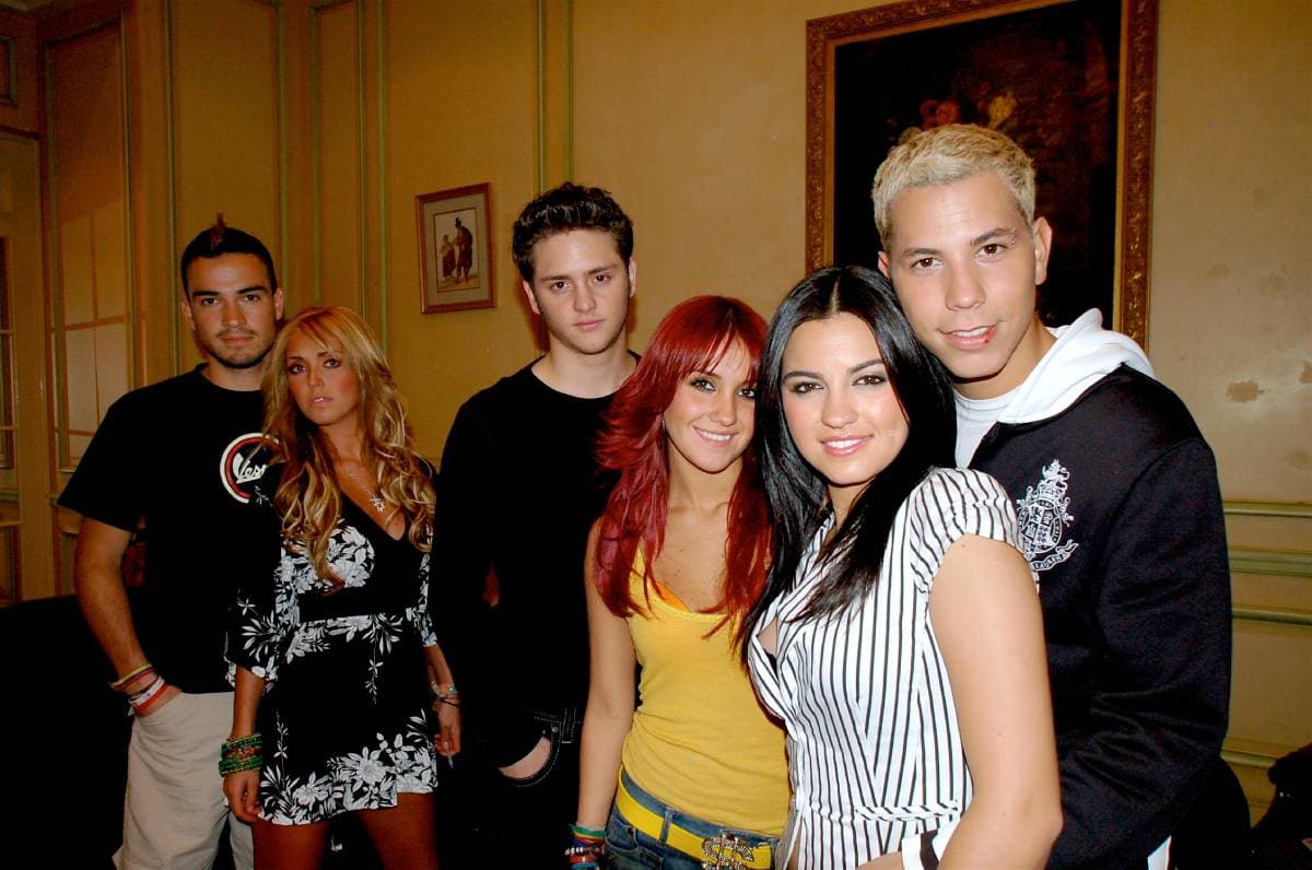 Maite Perroni sale en defensa de Poncho Herrera por no ser parte del reencuentro de RBD