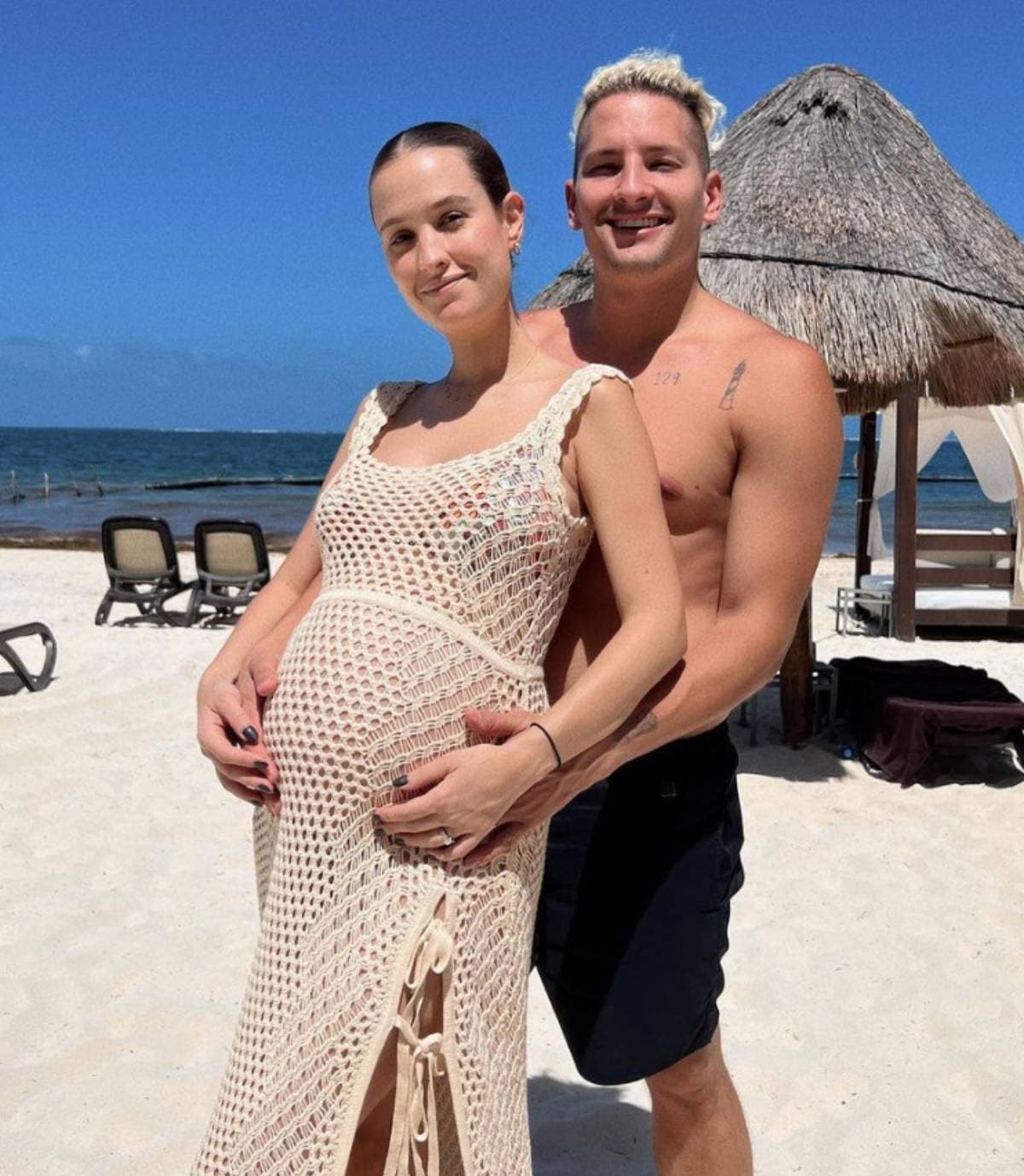 Mau Montaner le da la bienvenida a su primer hijo ¡ya nació Apolo!