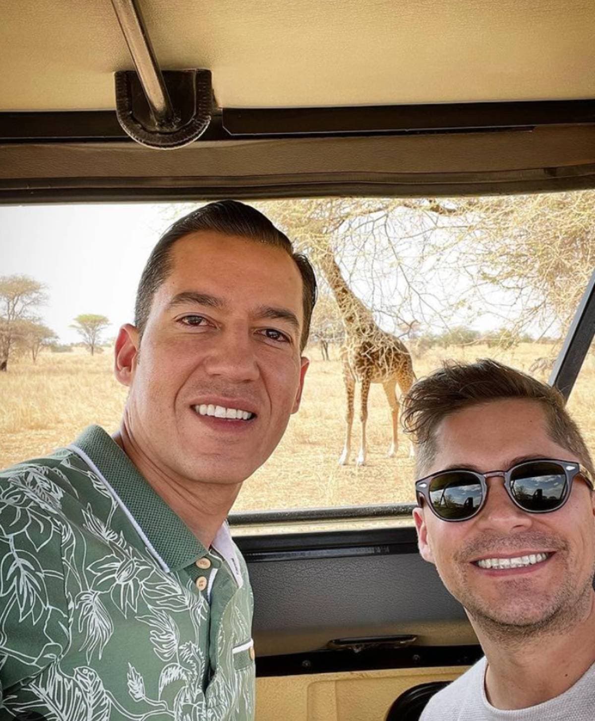 Jorge Ugalde y su esposo tuvieron divertida luna de miel en África