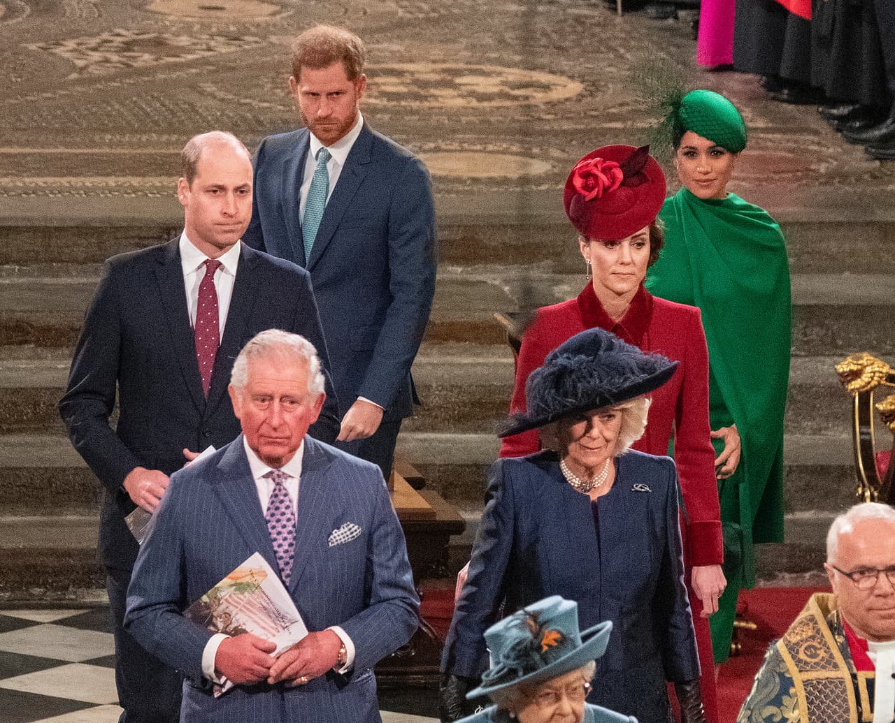 Entre los asistentes estuvieron la reina Isabel y también Kate Middleton y el príncipe William. Después se reunieron con los Duques de Cambridge.
<br>