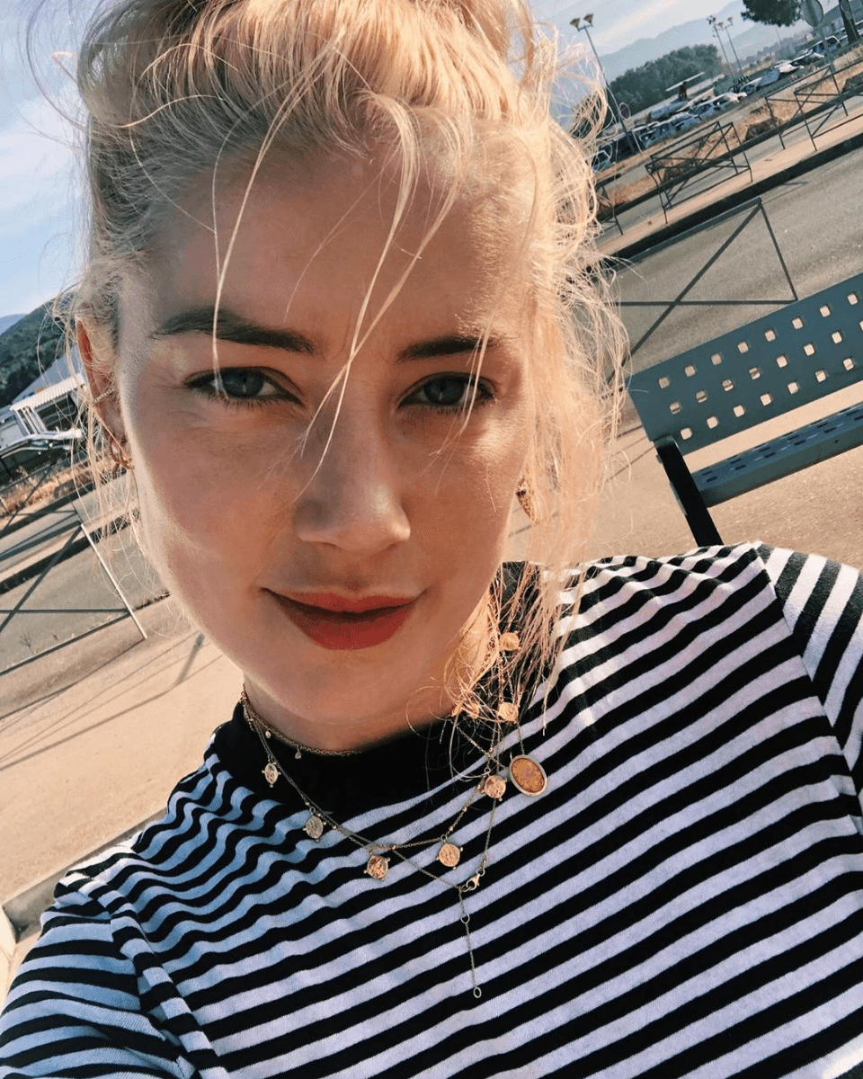 Amber Heard se vio envuelta en una polémica recientemente por publicar en su Instagram una foto en la que aparece semidesnuda. La compañía de lencería La Fille d'O le pidió a sus seguidores que denunciaran la foto por considerarla inapropiada, pero Heard no se quedó callada.