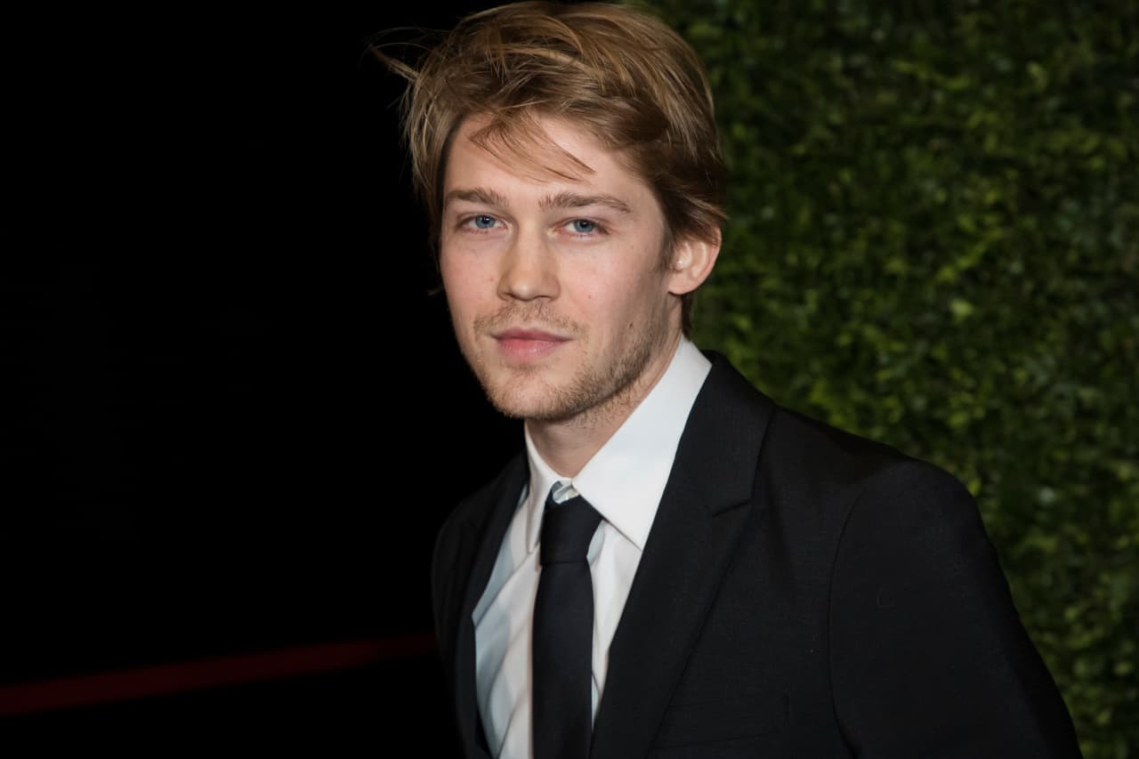 “London Boy”- Este y otros temas del reciente disco de Taylor, como “Lover”, dan pistas de su romance de casi tres años con el británico, Joe Alwyn.