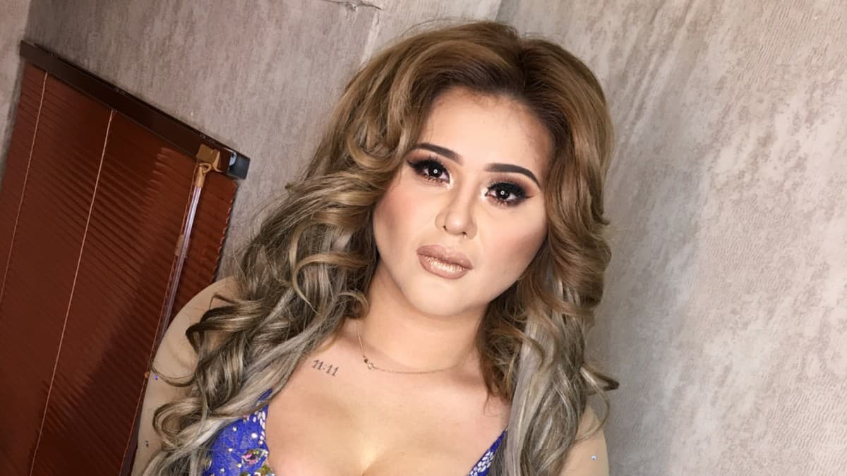 Y así demuestra que su transformación física no importa, y comparte que todas las mujeres no deberían sentirse avergonzadas de hacerlo, enfatizando que cada quien es dueño de su cuerpo.