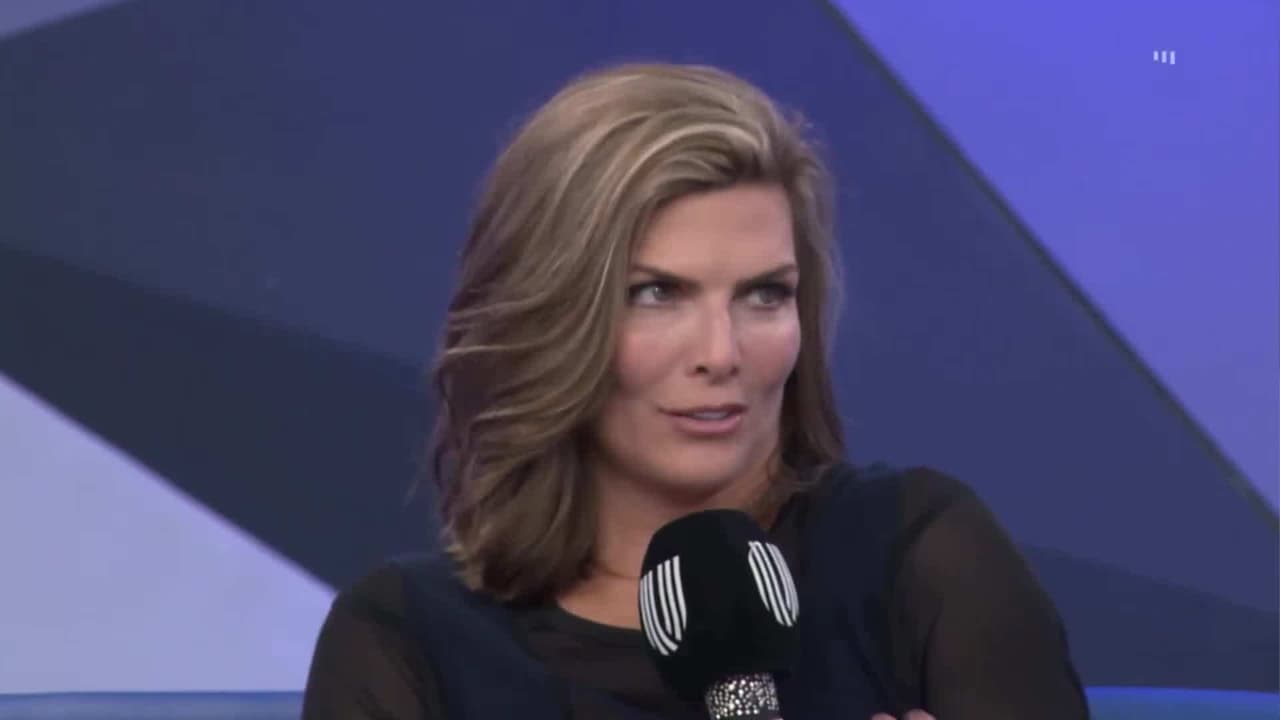 Montserrat Oliver confiesa que su familia le dejó de hablar cuando hizo una escena de cama
