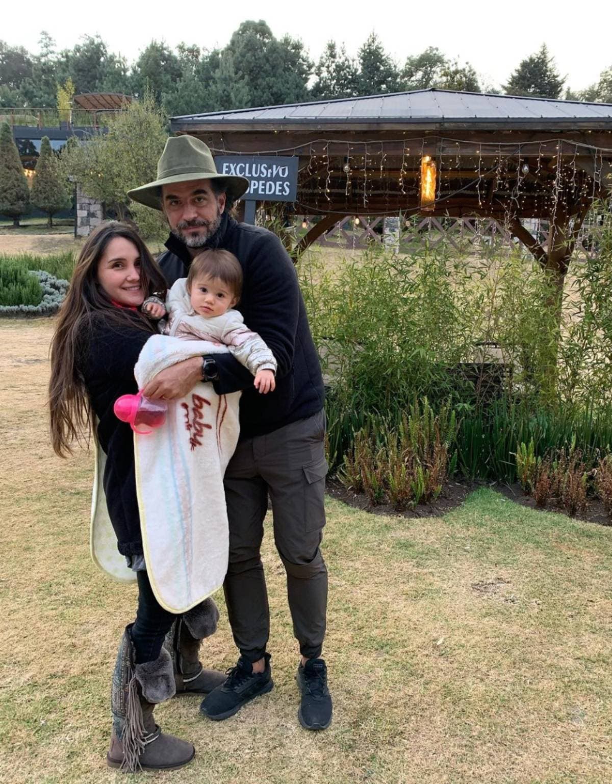 Dulce María se da una escapada de fin de semana con su familia