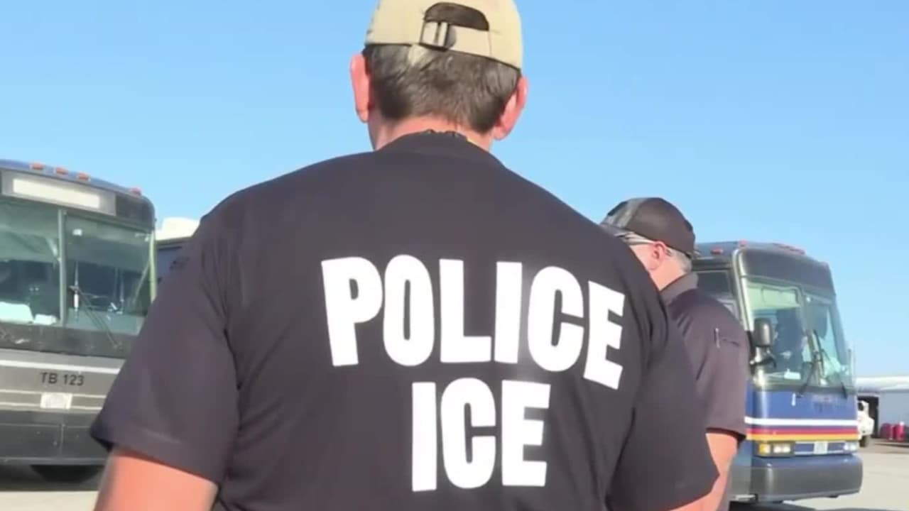 ICE quiere restringir las audiencias de fianza para inmigrantes. ¿Qué implica eso? Lo analizamos