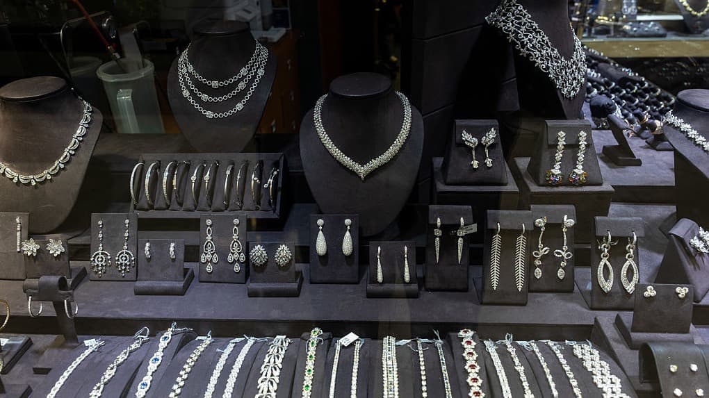 La plata se suma a los metales ‘refugio’ y alcanza su precio más alto en cuatro décadas