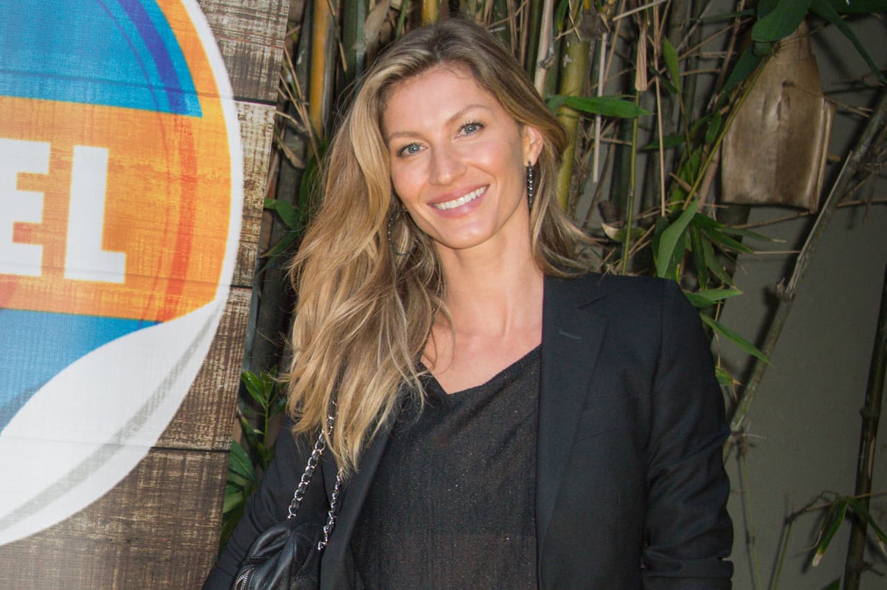 La supermodelo, Gisele Bündchen, ha sido abierta en cuanto a vivir con ansiedad y sufrir ataques de pánico, así como haber experimentado pensamientos suicidas.