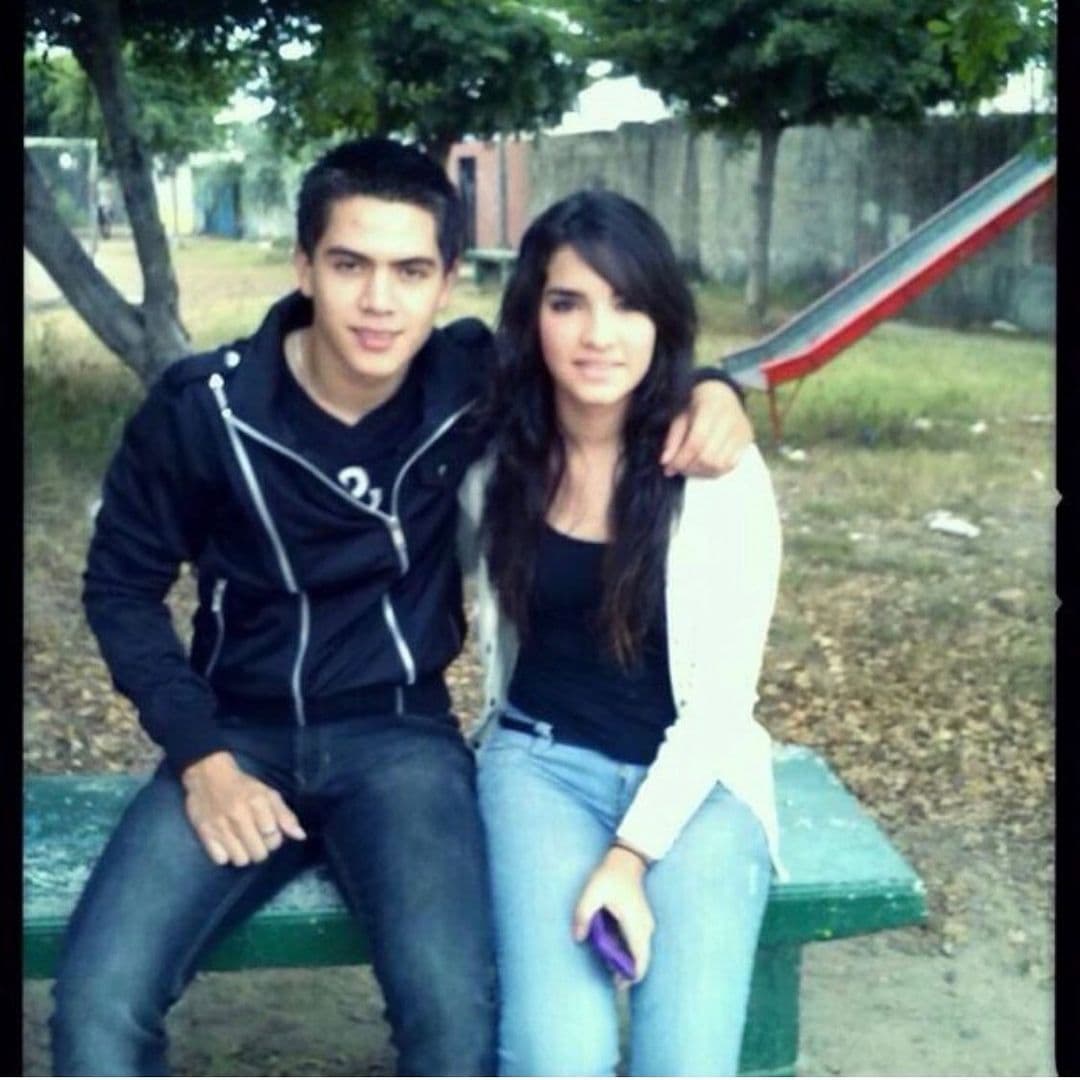 Desde entonces ella no ha dejado de ser la más clara con sus arreglos. Y es que los cambios son notables, basta ver algunas fotos que compartió en noviembre del año pasado a propósito del cumpleaños 25 de su esposo, JD Pantoja.