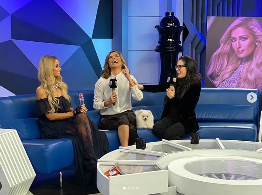 Para festejar en todo lo alto, Yolanda compartió que para el programa del 28 de octubre le organizaron un fiesta de XV años a Paris Hilton, quien hace unos días estuvo de visita en México para promocionar su nuevo perfume. “Se fue muy contenta, fue una cosa cultura que le compartimos”, indicó.