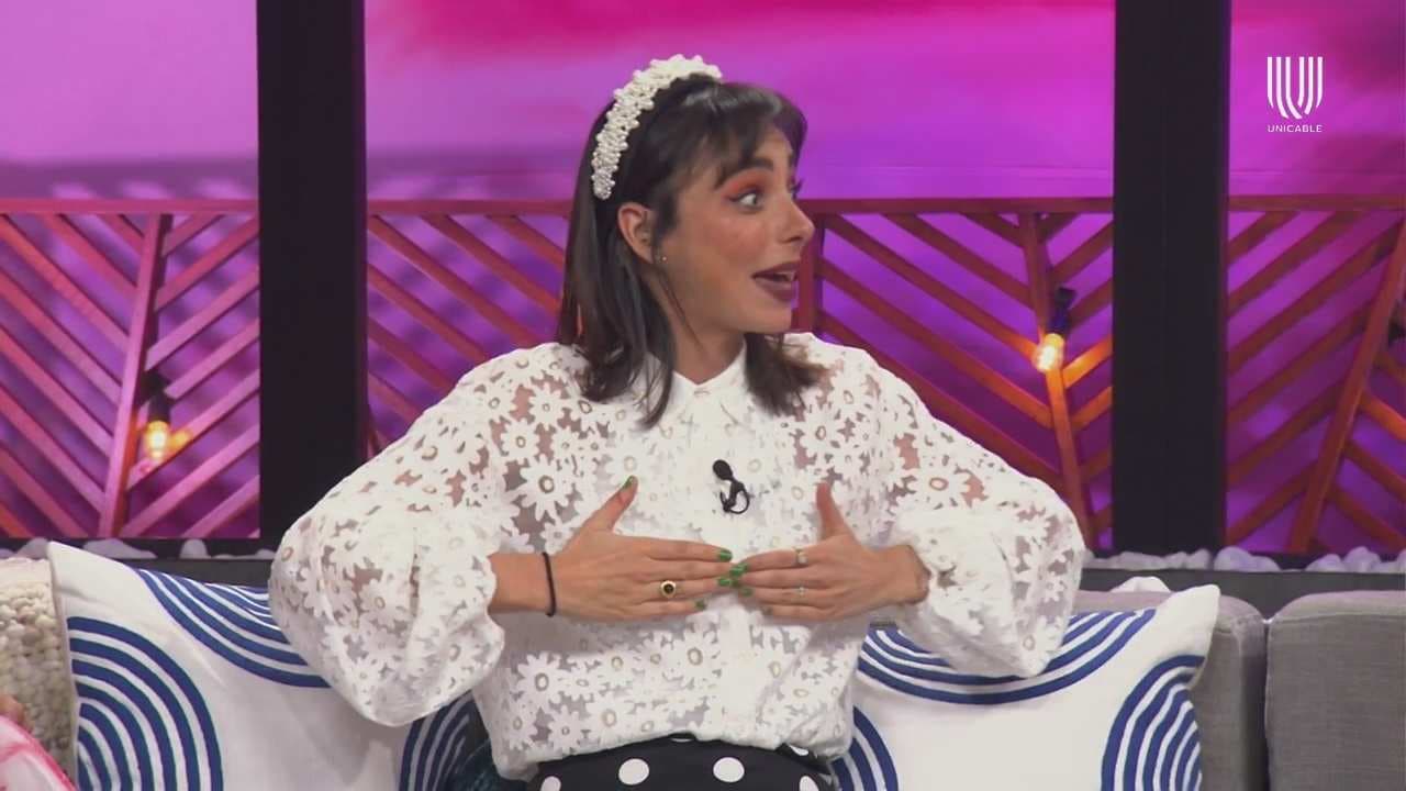 Natalia Téllez recordó el incidente que tuvo con un brasier, cuando participó en un video musical de Benny Ibarra