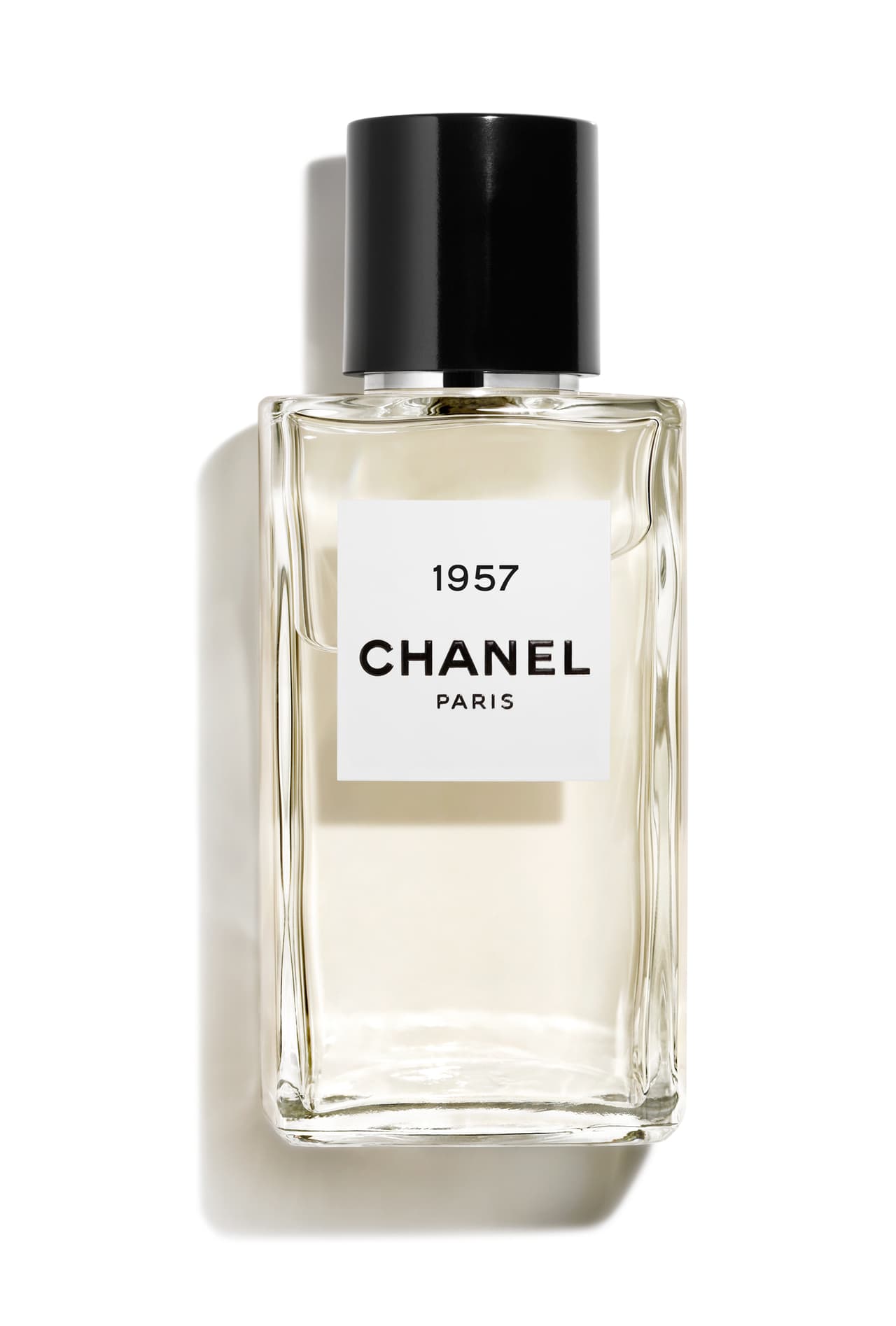 Mamá clásica - Una de las marcas imprescindibles para quienes se inclinan por fragancias elegantes es Chanel, y el 1957 es una de las propuestas que destacan por sus acordes delicados.