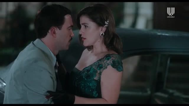 Consuelo cae en brazos de Fernando