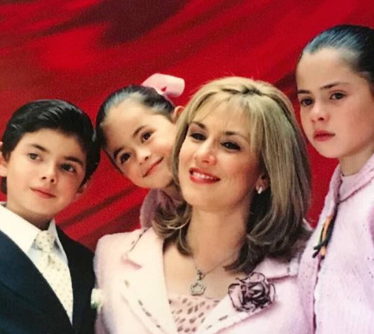 Nicole Peña, hija de EPN, recuerda a su madre a casi 15 años de su muerte