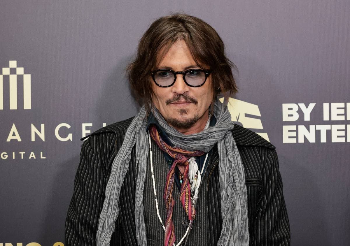 Johnny Depp: Se revela que ya no sale con su exabogada