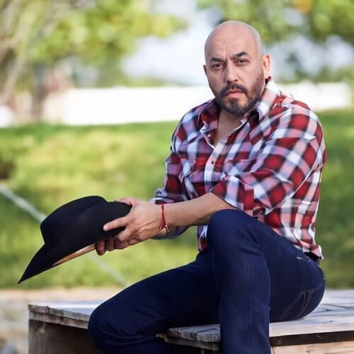 Lupillo Rivera responde si ya se considera un ‘sugar daddy’