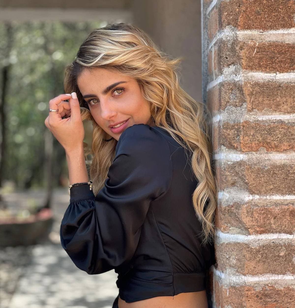 Michelle Renaud asegura que ganarse el ramo en las bodas ‘no sirve’