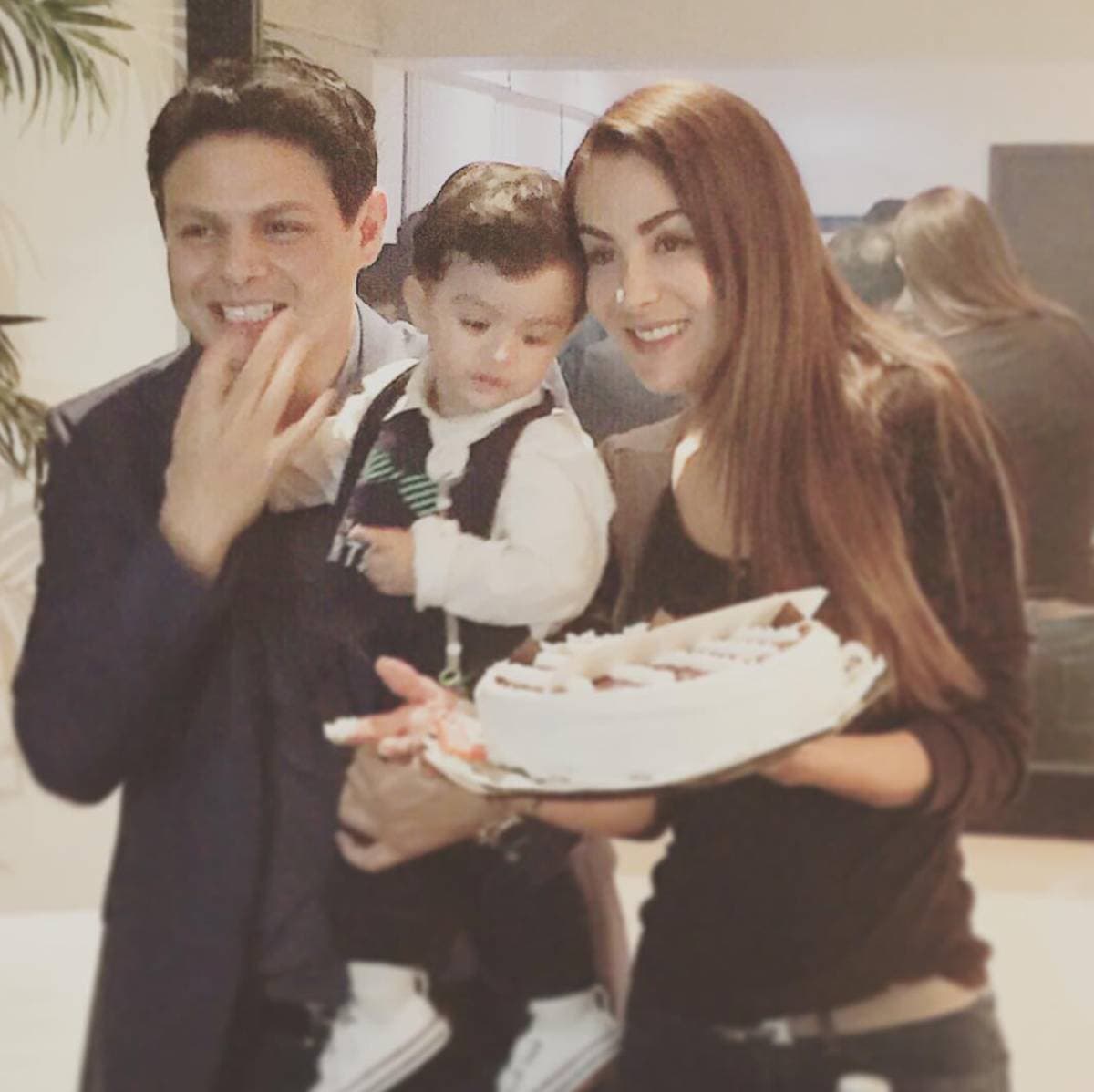 Giovanni Medina celebra los 8 años de Emmanuel con fiesta de superhéroes
