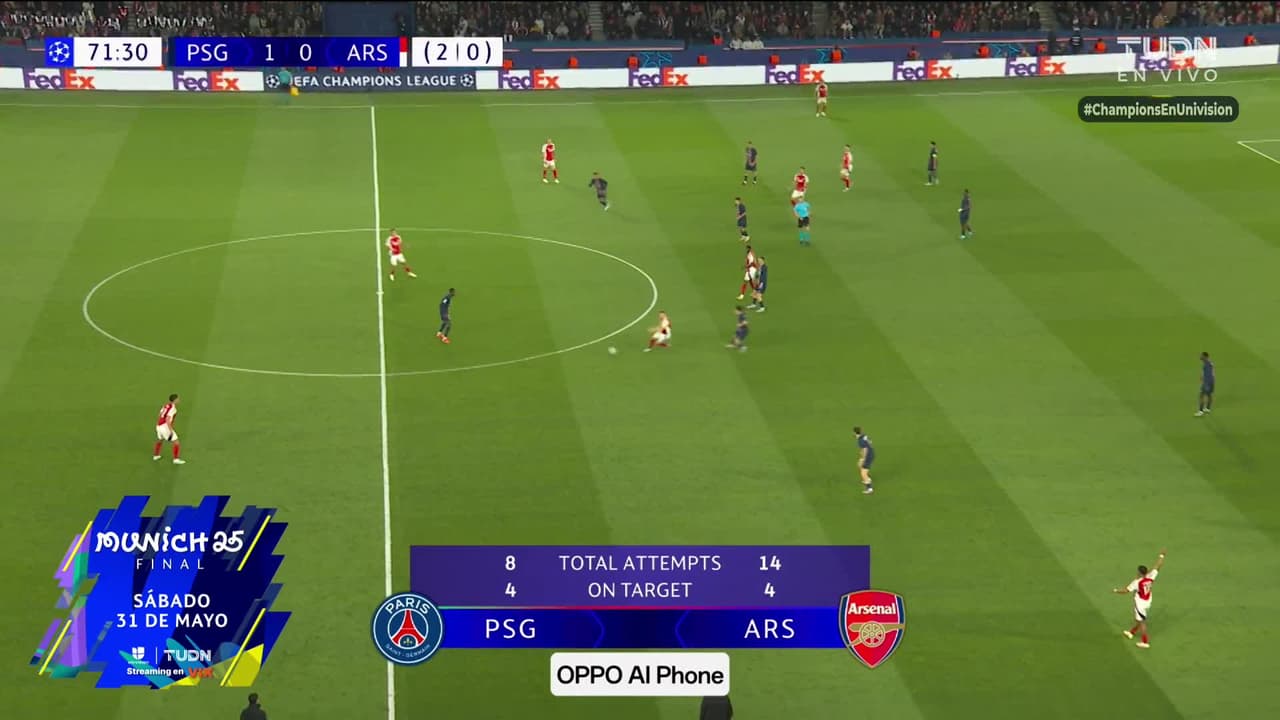 ¡GOL!  anota para Paris Saint-Germain. Achraf Hakimi