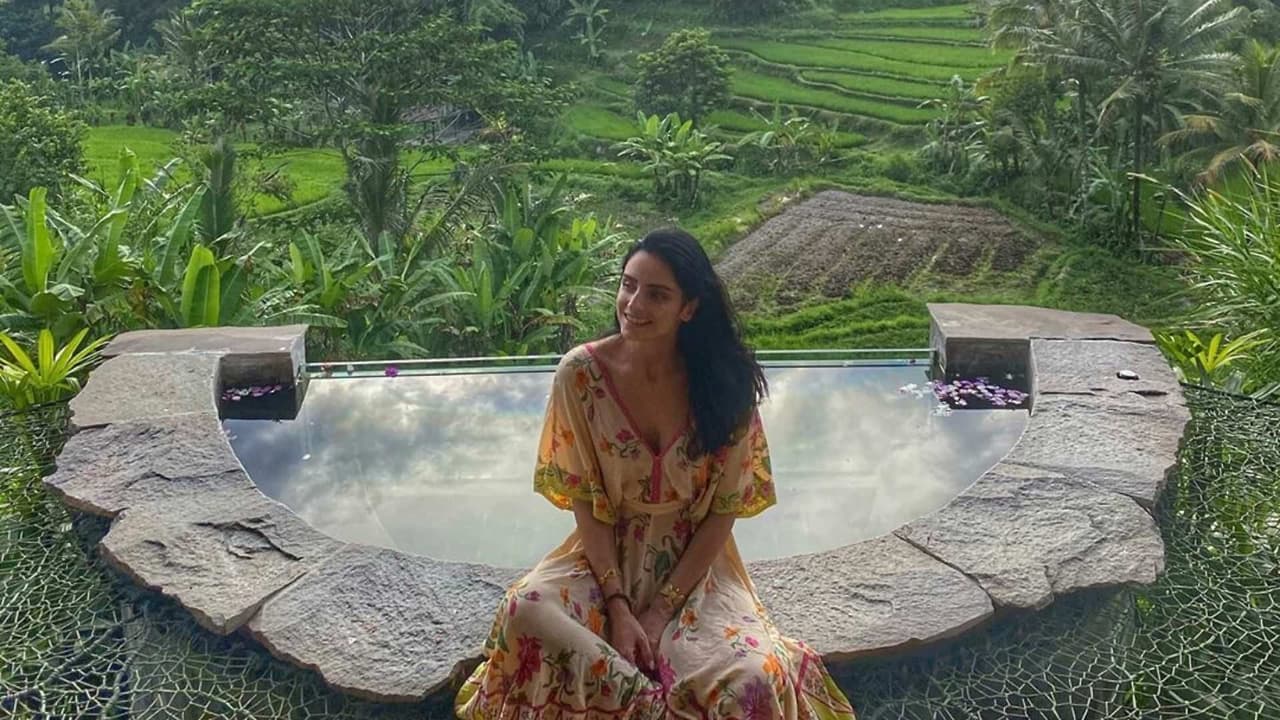 Aislinn Derbez comparte videos inéditos del pasado con Mauricio Ochmann y su hija Kailani