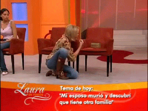 Aquel icónico día en que Laura habló con la caja de cenizas.