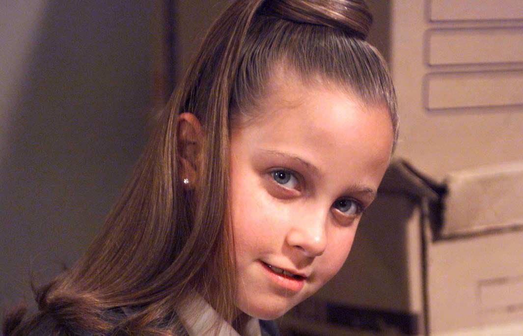 Aunque ya tenía participaciones importantes en televisión, no fue hasta 2003 que Natasha obtuvo su primer protagónico en la telenovela infantil 
<b>De pocas, pocas pulgas</b>. Del que después sacarían su disco musical en el que también participó.