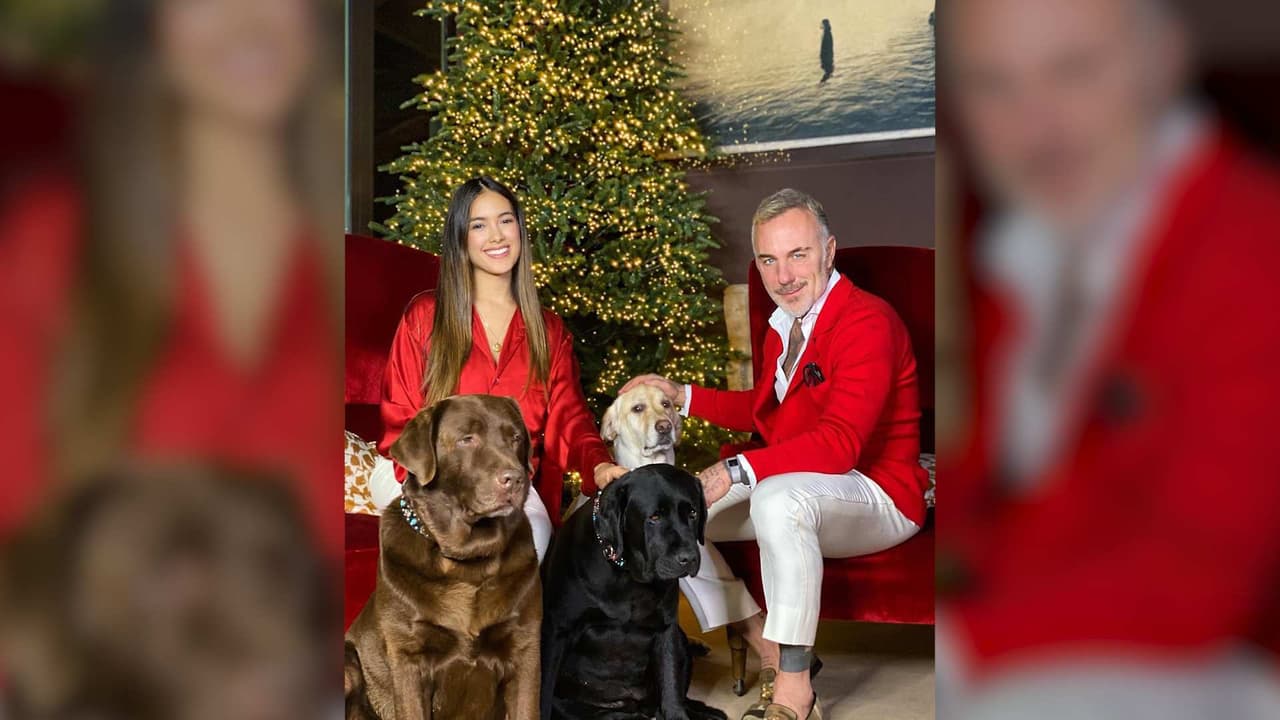 Con elegante árbol repleto de luces, Sharon Fonseca y Gianluca Vacchi están listos para Navidad