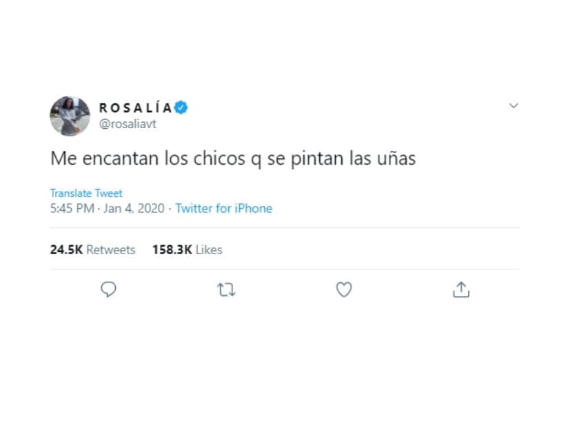 Recientemente, Rosalía hizo una confesión en sus redes sociales: le gustan los chicos que se pintan las uñas. A continuación, te presentamos algunos famosos cuyo look encantaría a la catalana.