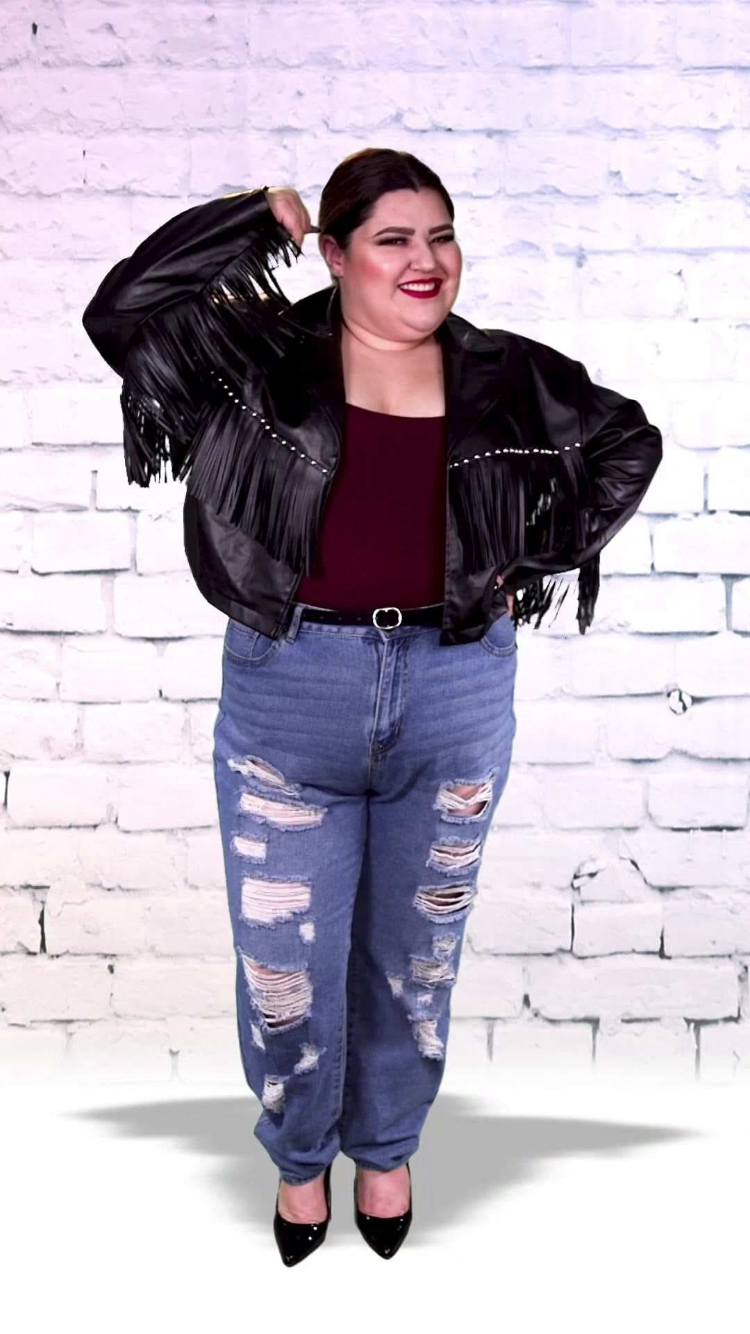 Ideas para combinar prendas de cuero y conseguir un look invernal que jamás pasará de moda
