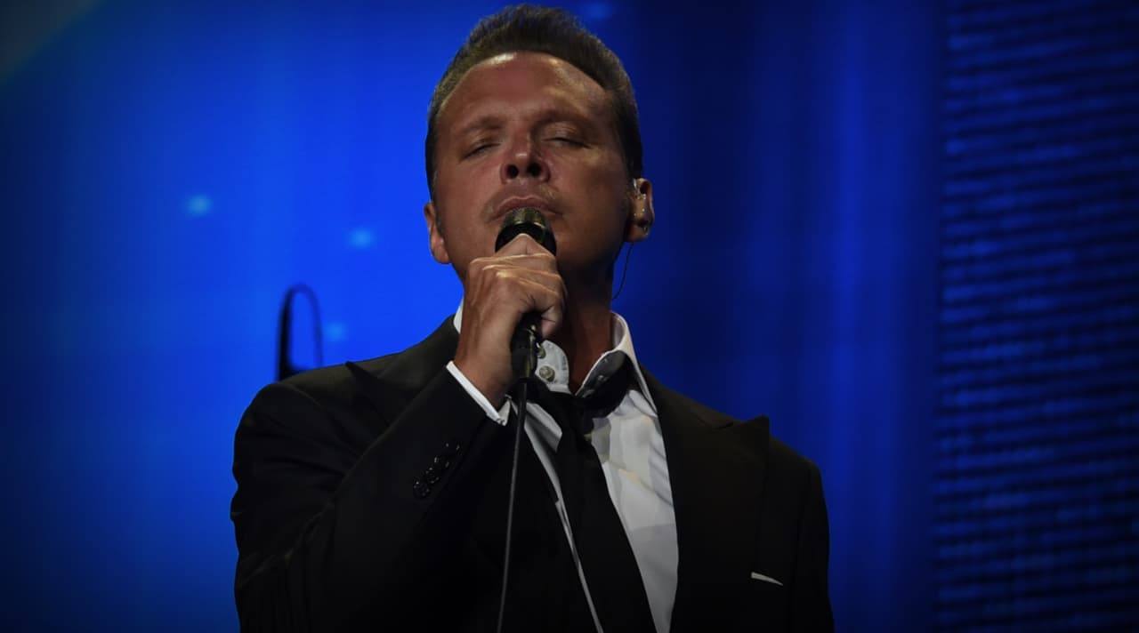 Luis Miguel ofrece concierto en el Auditorio Nacional