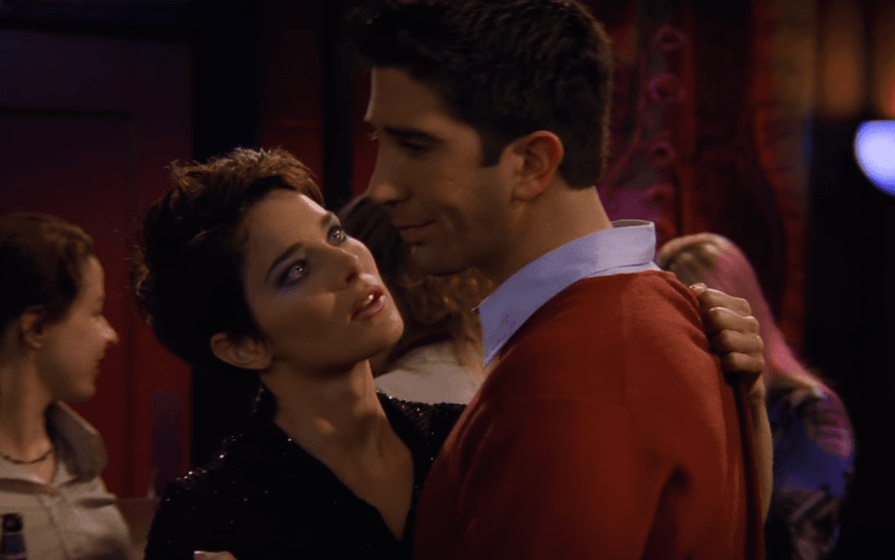 Los celos de Ross se vuelven un problema cuando enloquece por un compañero de trabajo de Rachel llamado Mark, lo cual la orilla a pedirle a Ross un “break” para pensar las cosas. Él pensó que todo había terminado y esa noche, se acuesta con una chica que conoció en el centro de copiado y cuando Rachel lo descubre termina con él.