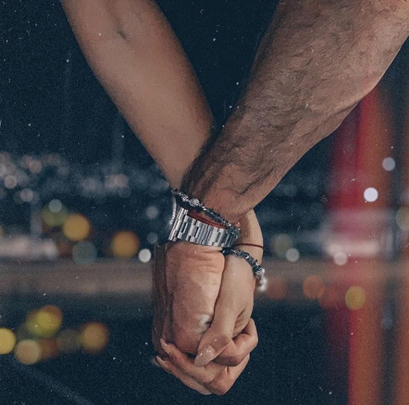 Desde finales de 2018 y los primeros días de 2019, justo en medio de la crítica pública, Gabriel e Irina decidieron ya no esconder más su romance al compartir en Instagram una serie de imágenes donde mostraban que estaban muy enamorados, así como en eventos donde llegaban juntos.