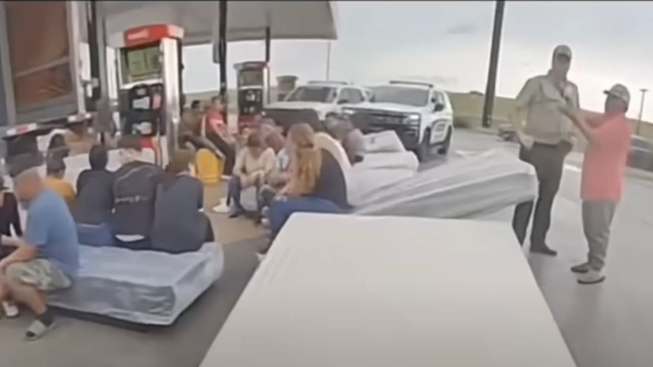 Residente de Houston es arrestada por tráfico de personas: transportaba a 25 inmigrantes hacinados en camión