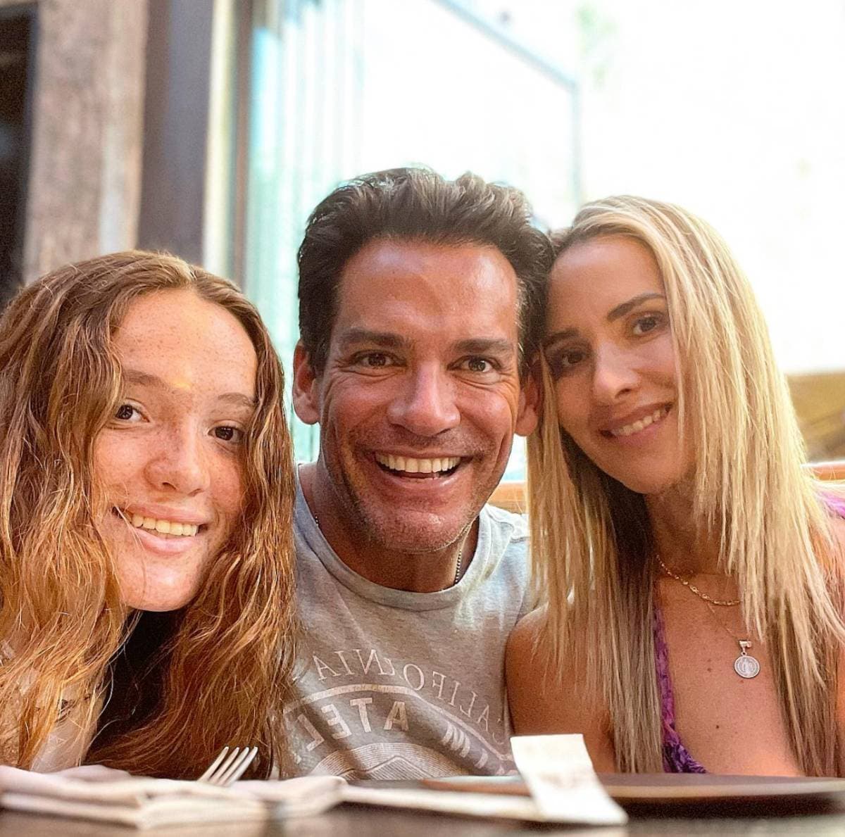 Cristian de la Fuente le dedica mensaje de apoyo a su hija