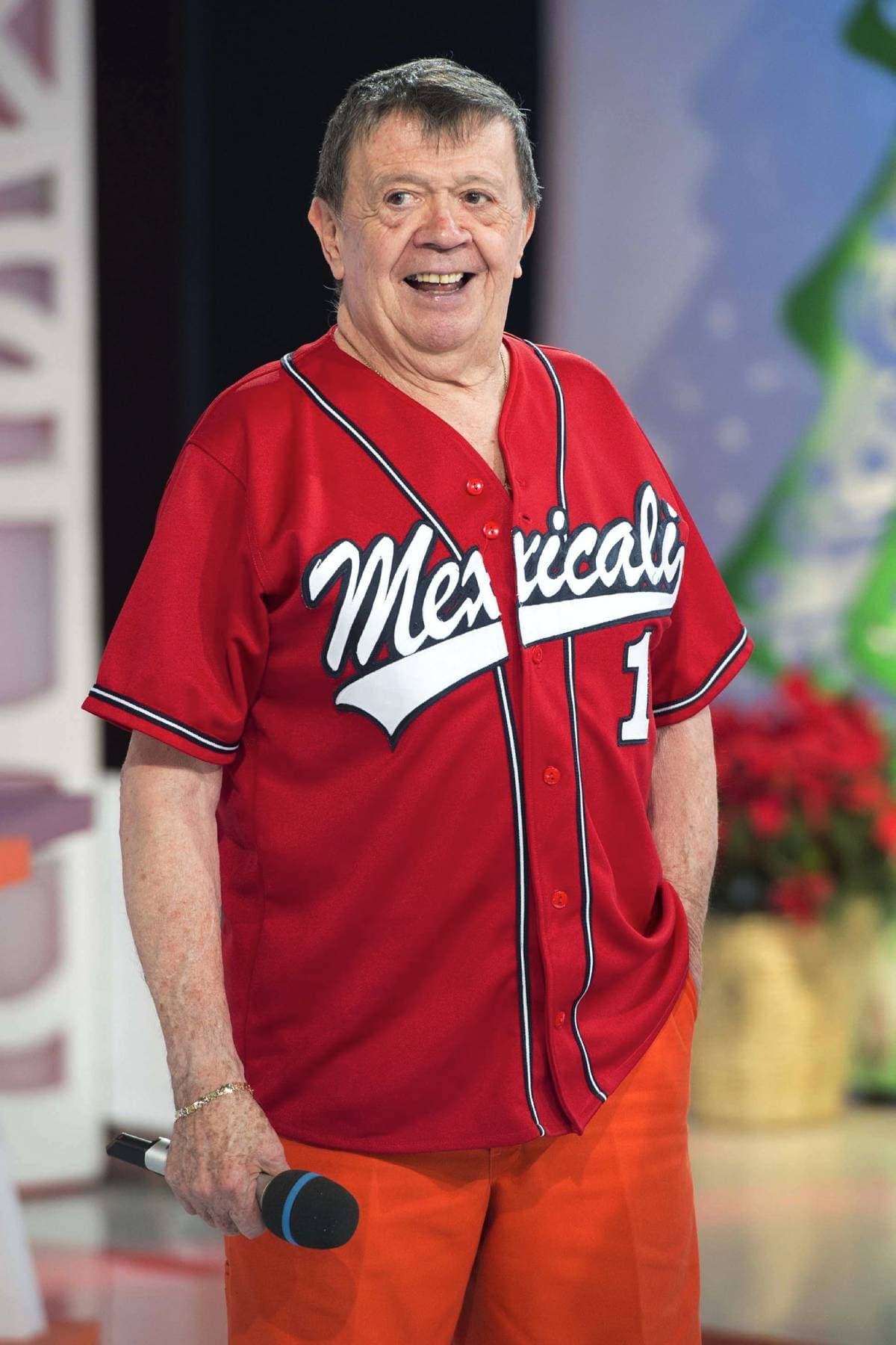 Chabelo tuvo un accidente y revela que se lesionó el brazo