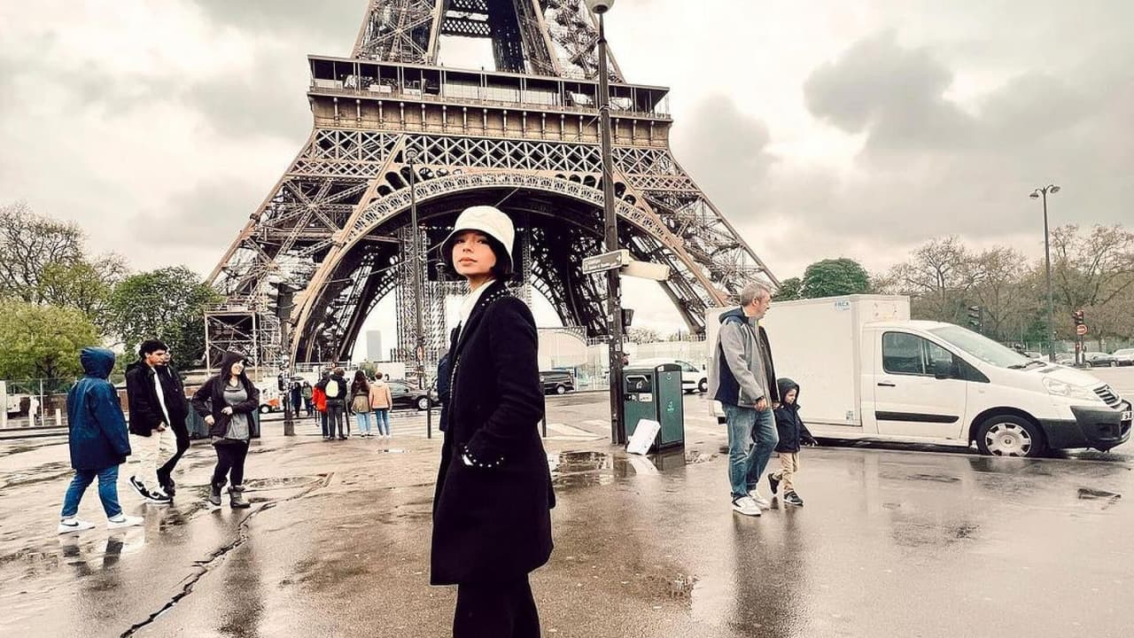 Ángela Aguilar disfruta de unas vacaciones en París