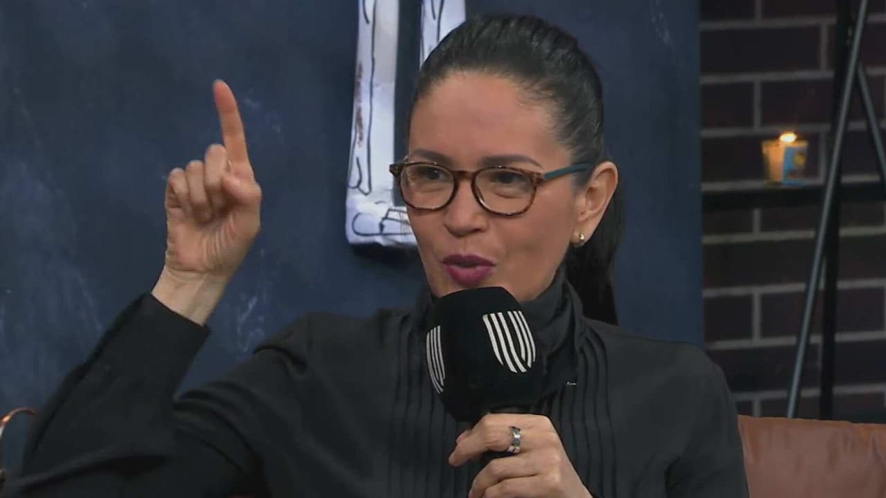 Yolanda Andrade se llevó una sorpresa al ponerle un altar el Día de muertos a su papá