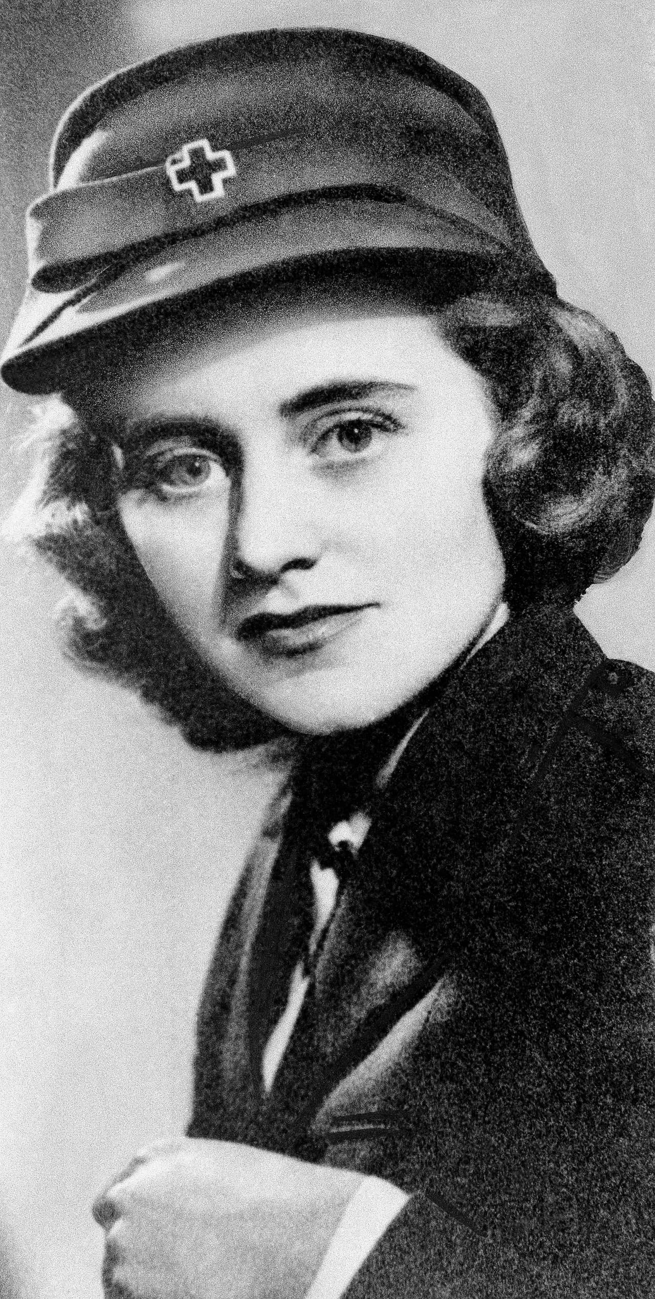 Su hermana, Kathleen Kennedy también murió mientras viajaba en un avión para encontrarse con su padre en Francia. Ella quería pedirle su permiso para casarse con Peter Wentworth-Fitzwilliam luego de perder a su primer esposo, Lord Hartington durante la guerra.