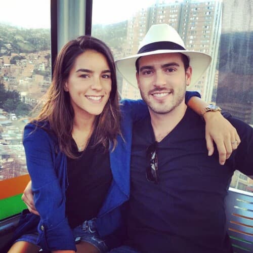 Esposa de Pablo Lyle se cambia de look