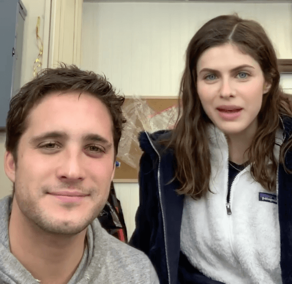 ¡Como detectives! Los fans afirman que Diego Boneta y Alexandra Daddario sí andan