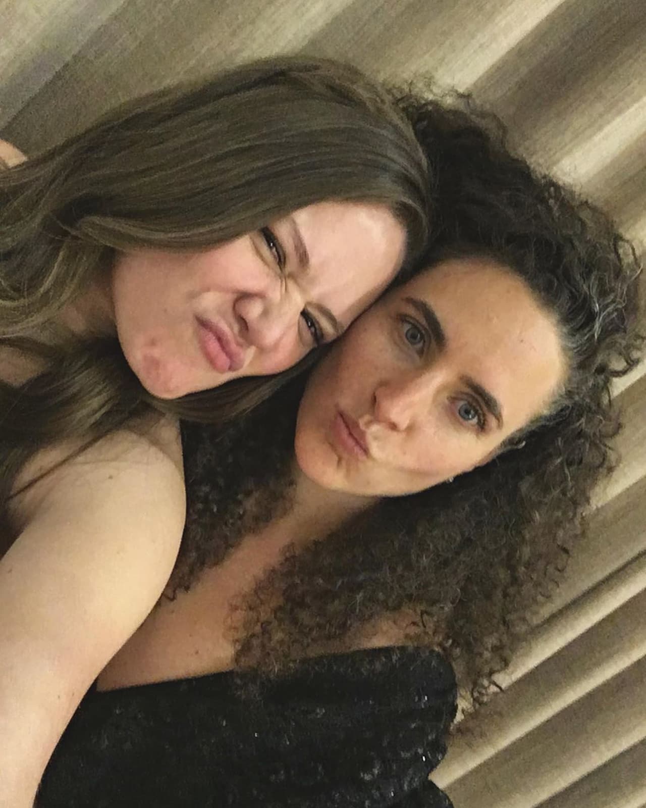 Joy Huerta felicita a Diana Atri por su cumpleaños