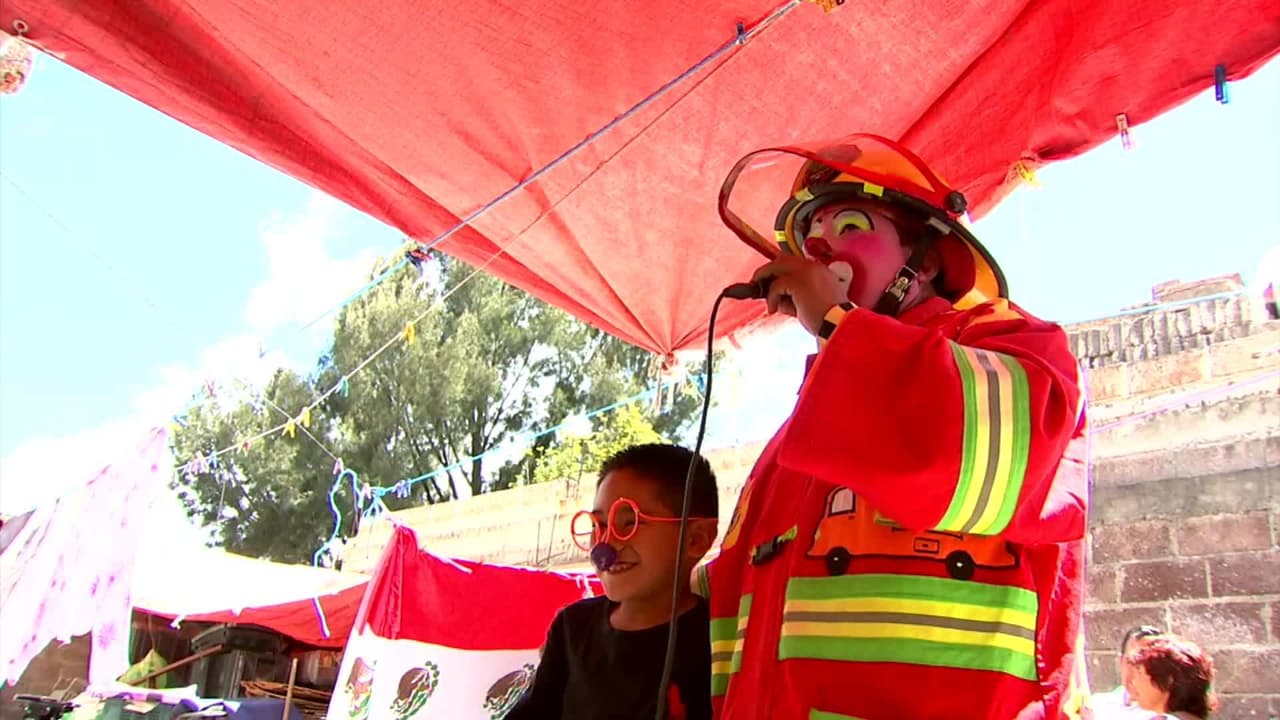 Efraín Hernández, 'Bomberín': el payaso que también es bombero