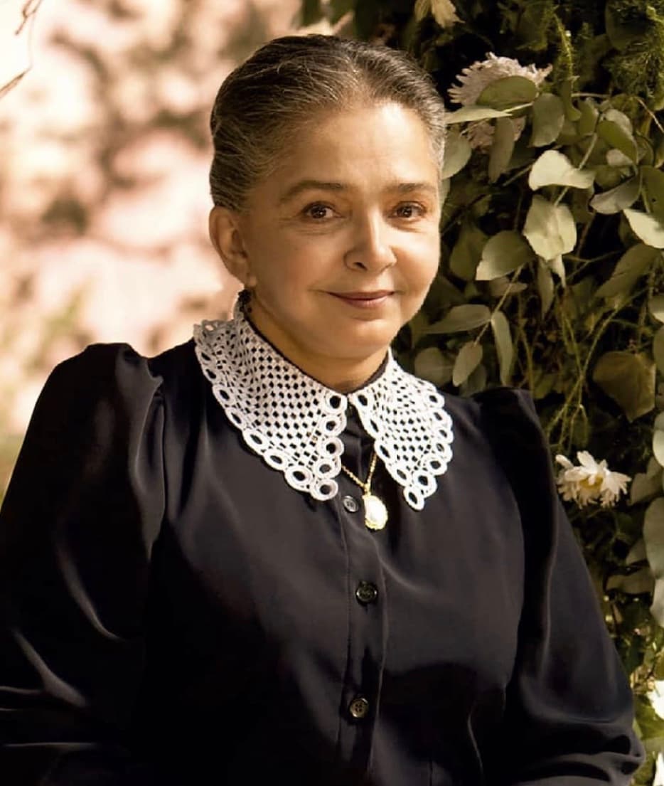 Ana Martín como 'Benita' en Soy tu Dueña.