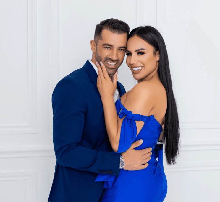 Toni Costa y su novia Evelyn Beltrán