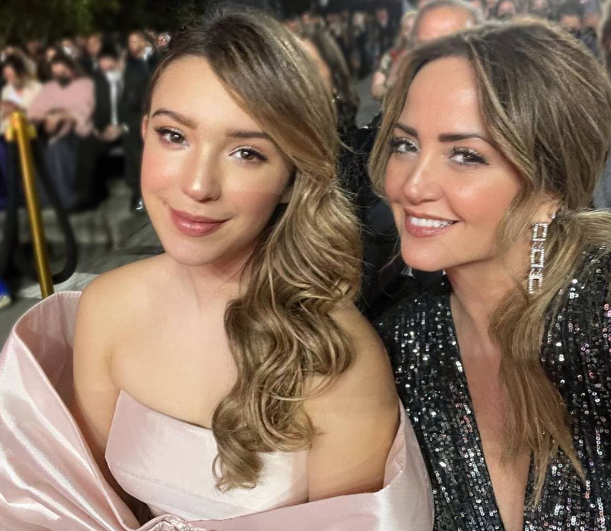 Andrea Legarreta celebra los 17 años de su hija Mía