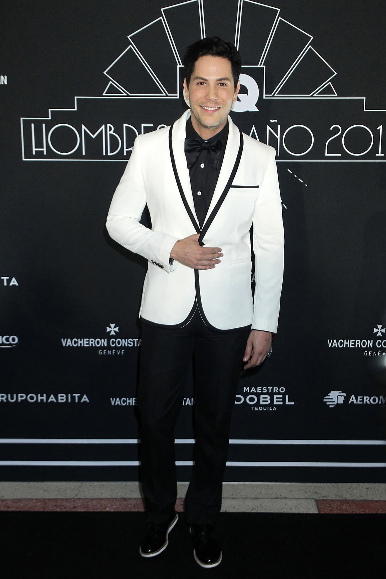 El actor formó parte del elenco de ‘Despertar contigo’ (2016-2017) y ‘Like’ (2018-2019), además apareció en varias obras de teatro como ‘Hoy no me puedo levantar’ y ‘Avenida Q’.