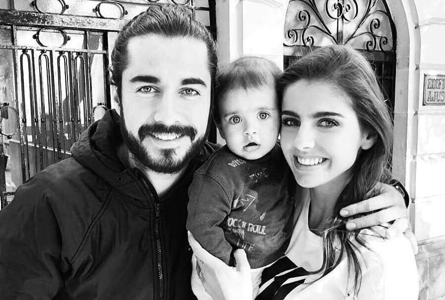 De acuerdo con la actriz, su separación se llevó en el mejor de los términos. Incluso, señaló a la publicación que amaba profundamente al padre de su hijo: “Josué es el amor de mi vida; lo amo, y me derrito desde el día que empecé a andar con él, pero en esta vida debes buscar tu felicidad”.